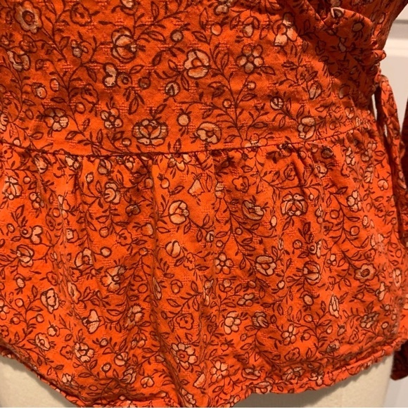 Universal Thread Burnt Orange Floral True Wrap Long Sleeved blouse top Medium - Picture 5 of 13